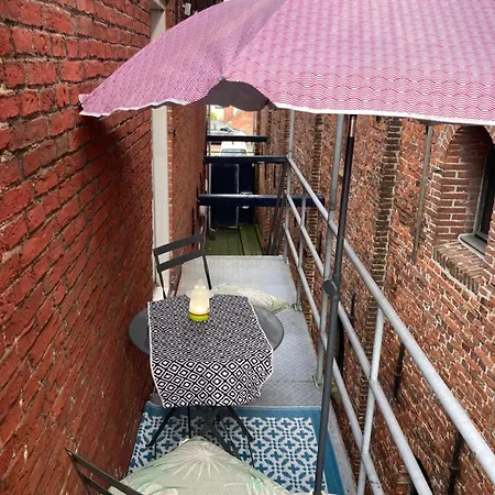 Elegant Appartement In Pakhuis Friesland Centrum Leeuwarden Exterior photo